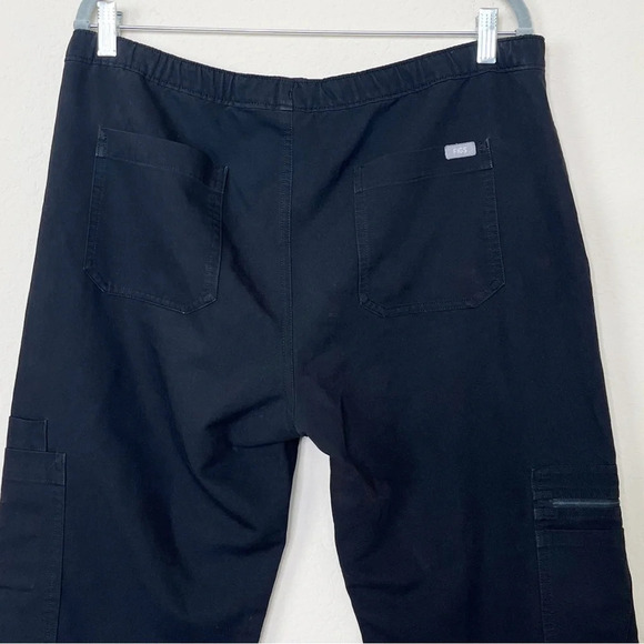 FIGS Men’s‎ Cairo Cargo Black Scrub Pants Size Medium - Picture 7 of 11